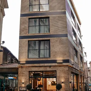 fama-karakoey.istanbul-turkeyhotels.com/